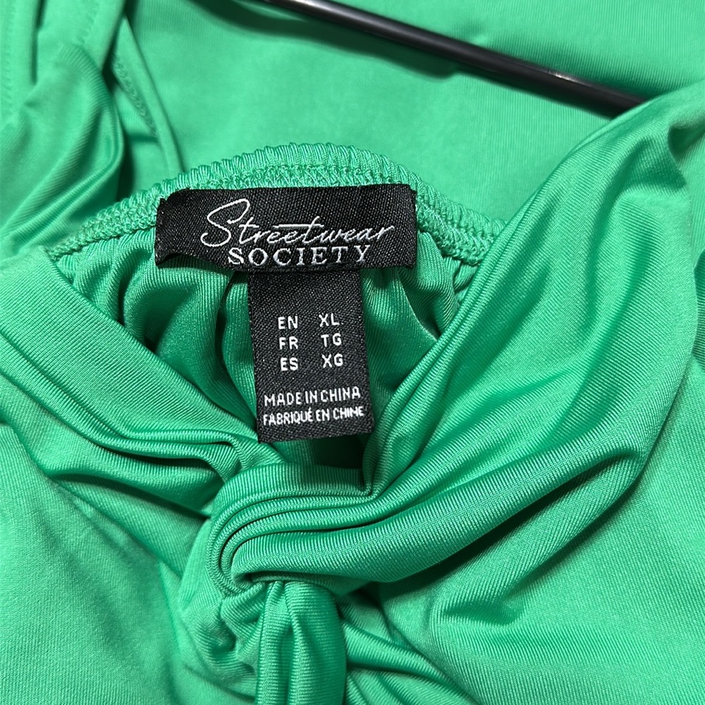 Green Ruched Dress - Picture 5 of 5